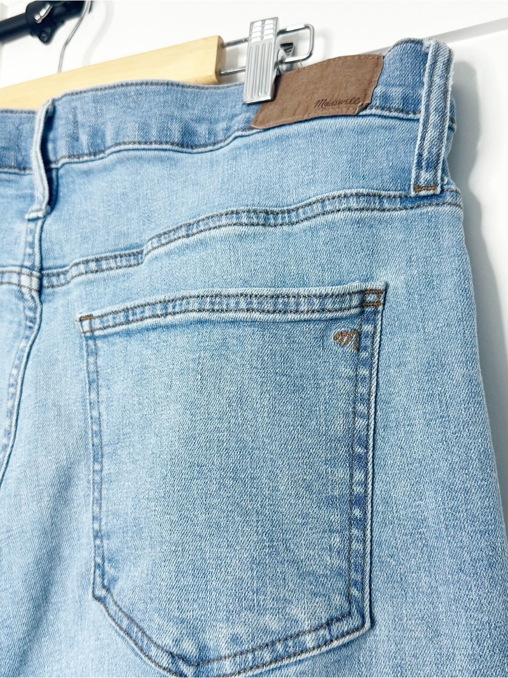 Madewell The Mid-Rise Perfect Vintage Jeans 33 16 plus straight leg medium wash - Picture 6 of 12